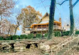 Private Oasis! 2 houses! Private dock! reunions/weddings/events!