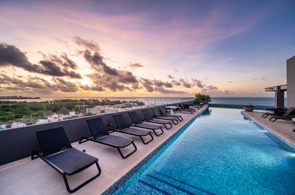 Stunning Architecture Amazing Views Steps to Beach